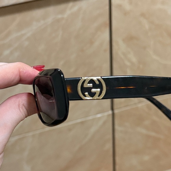 Gucci gg/2987/s Tortoiseshell Frame Sunglasses with Original Case & Cloth 😎 - Picture 7 of 10